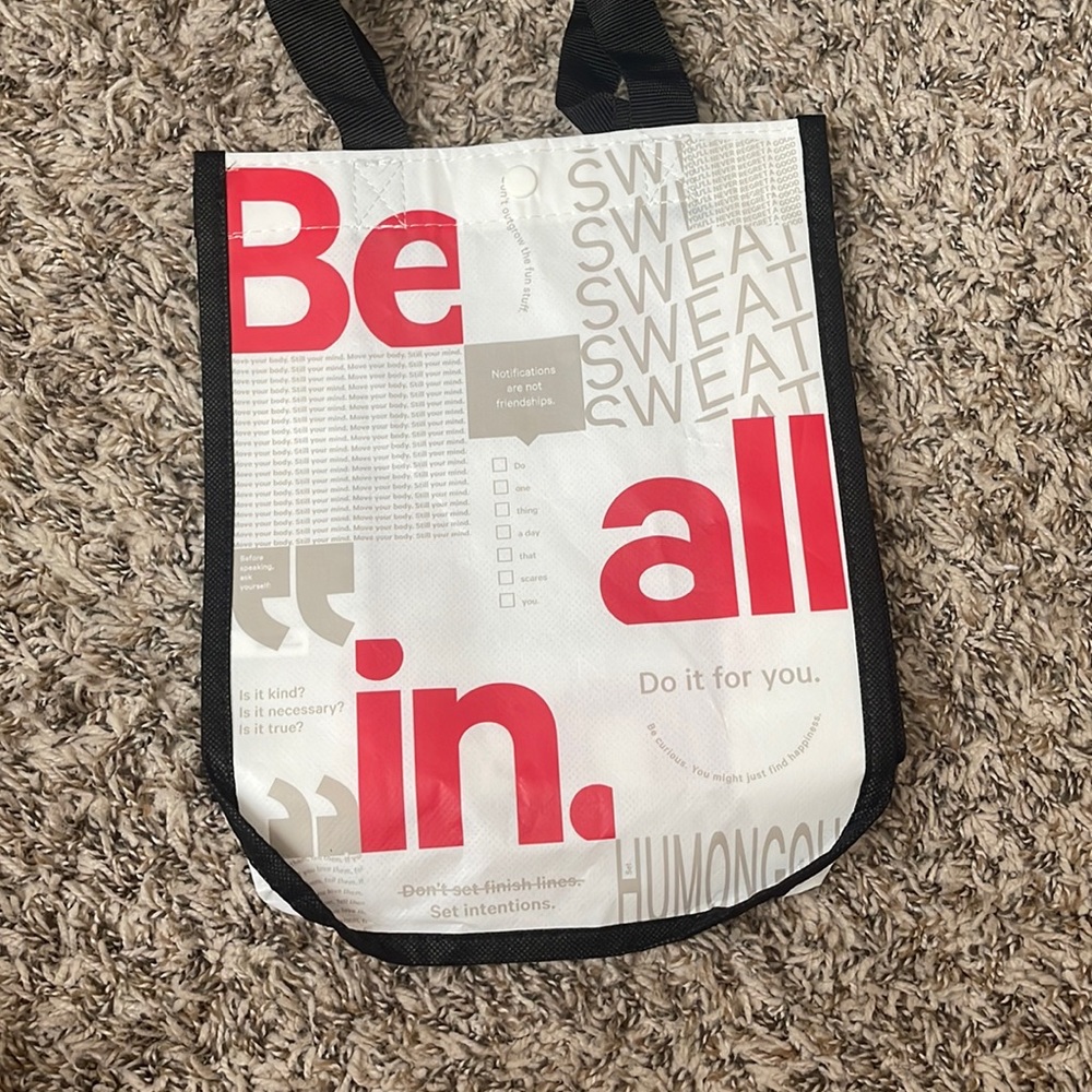 Lululemon reusable bag